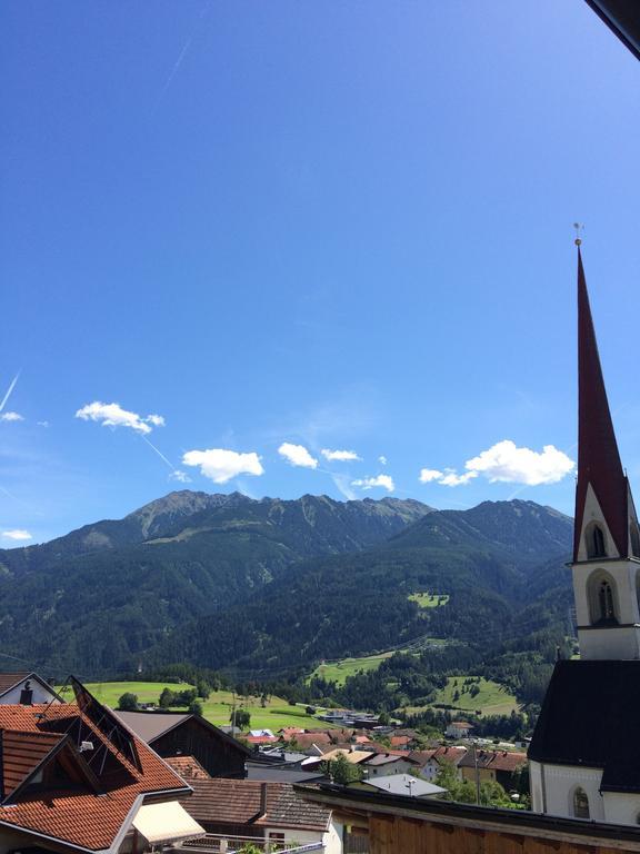 Gastehaus Winkler Hotel Karres Luaran gambar